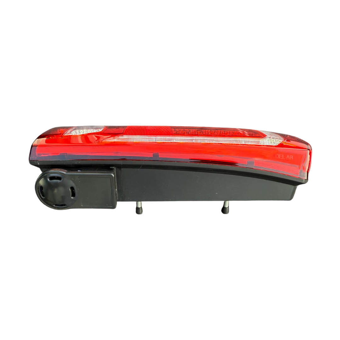Mercedes MP4/MP5 - LED bakljus höger med backvarnare